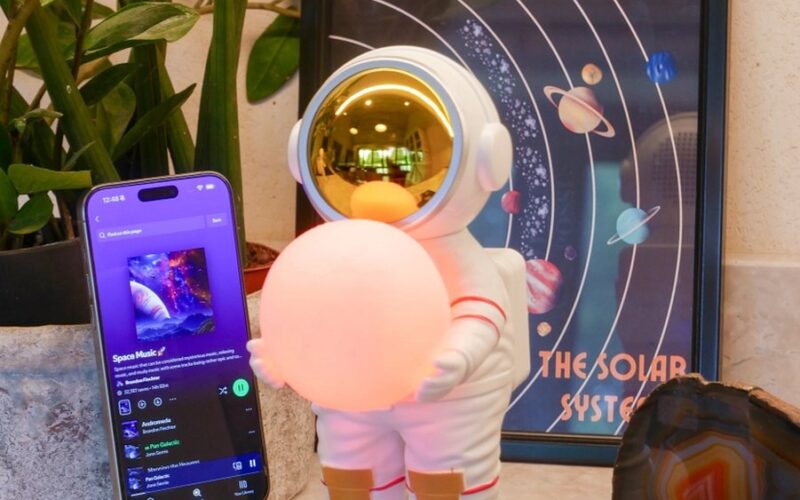 Bluetooth - speaker en sfeer lamp Astronaut