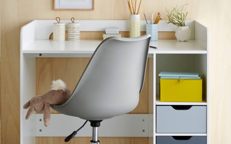 Chaise de bureau enfant à roulettes gris