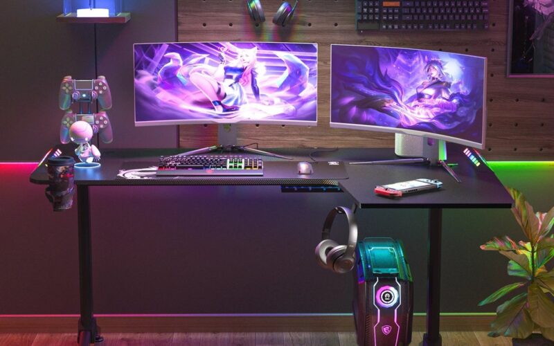 Eszenzics™ Modern Game Bureau - ruime L-vorm rechts- Zwart - 162x100x77cm - RGB-LED verlichting - USB-plug - Bekerhouder - Haak voor koptelefoon