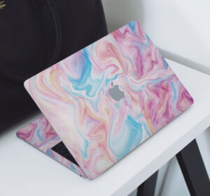 Laptop sicker rose vloeibaar marmer
