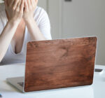 Laptop sticker hout