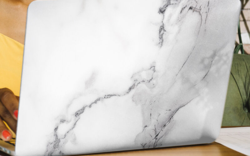 Marmeren laptop sticker met design