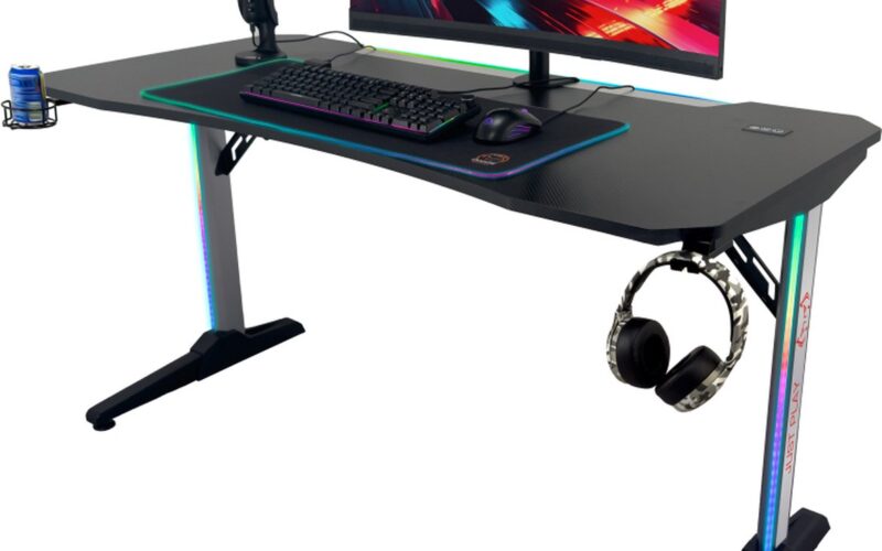 Qware Gaming - RGB - Fremont - Aluminium - Gaming Bureau - 140cm - Game desk - Gaming Tafel - Kabelmanagement - Carbon Fiber Afgewerkt Tafelblad - Zwart
